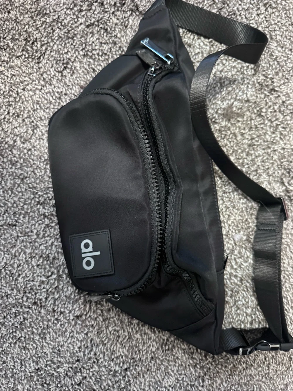 ALO Yoga Black Belt Bag with Zip Pockets